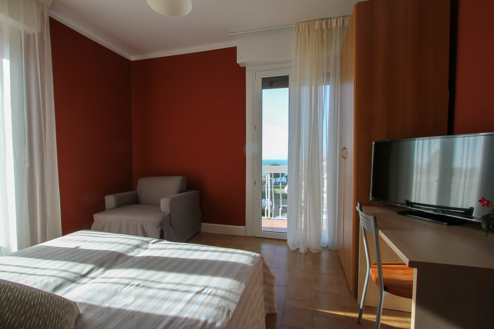 Hotel Bardolino Esterno foto
