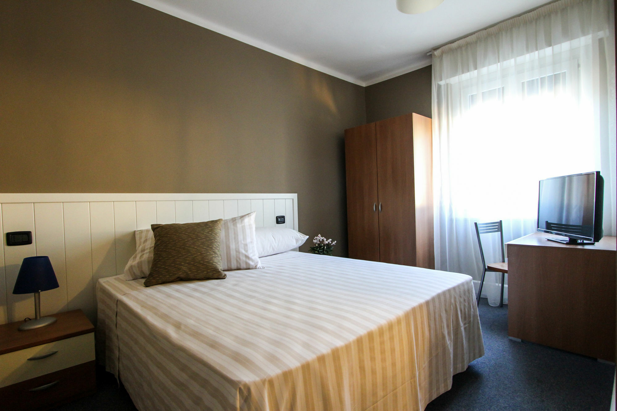 Hotel Bardolino Esterno foto